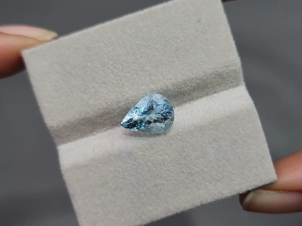 Aquamarine pear cut 2.53 carats, Madagascar  Image №4