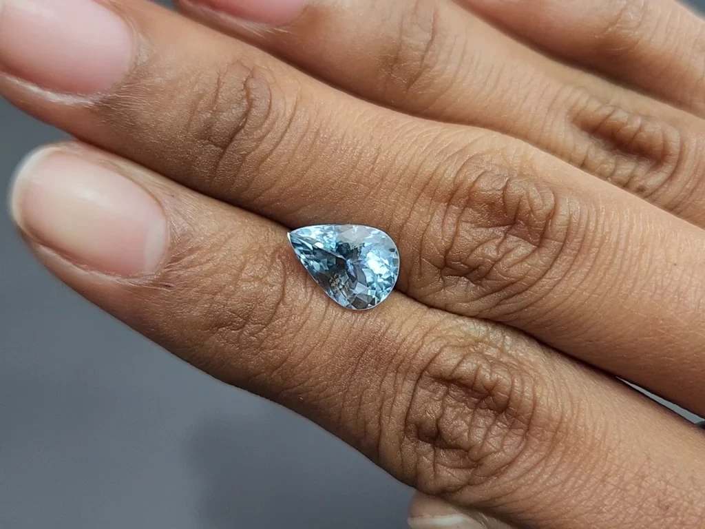 Aquamarine pear cut 2.53 carats, Madagascar  Image №2