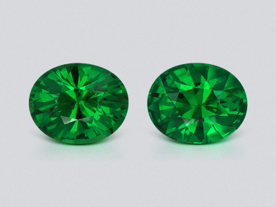 Pair of tsavorite garnets oval cut 3.12 carats, Africa photo