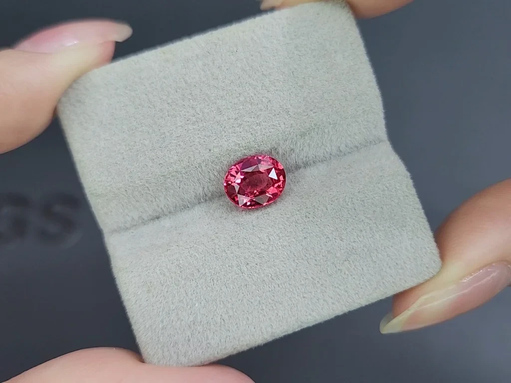 Vibrant Intense pinkish red Mahenge spinel in oval cut 2.01 carats, Tanzania Image №4