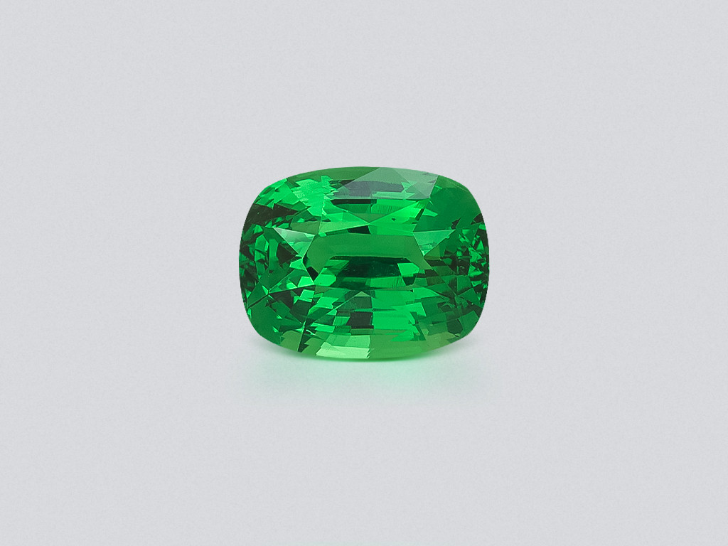 Tsavorite garnet cushion cut 3.04 carats, Africa Image №1