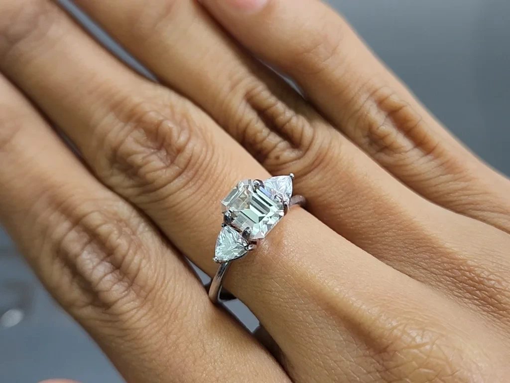 Kunzite octagon cut 1.33 carats, Pakistan Image №5