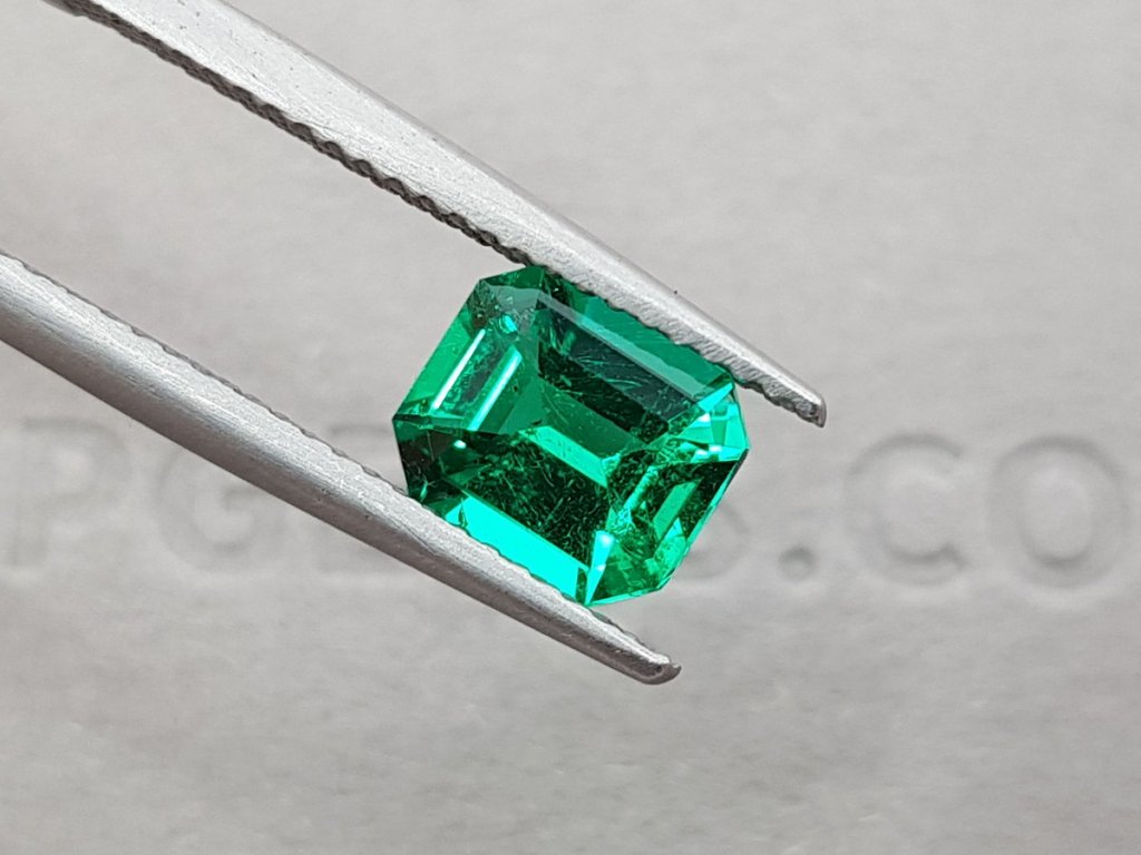 Intense Muzo Green emerald 1.23 ct, Colombia (GRS) Image №4