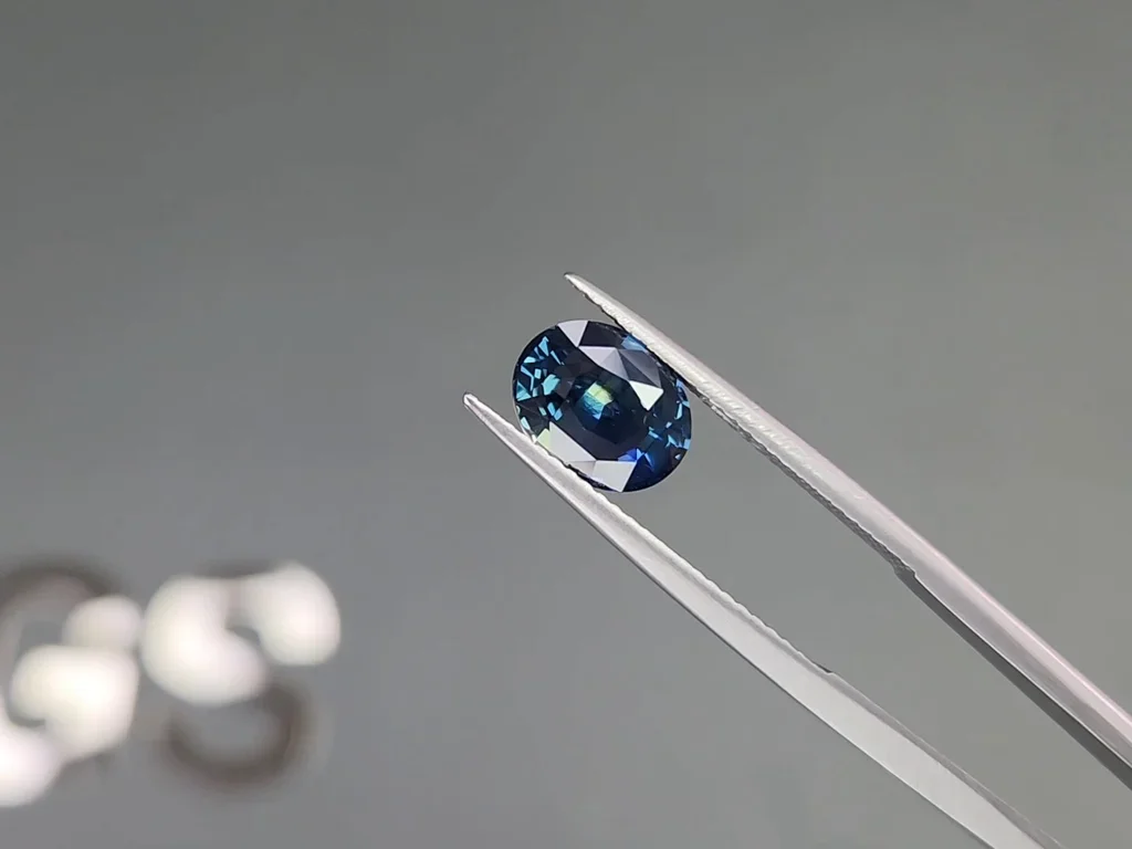 Unheated Teal sapphire in oval 2.62 carats, Madagascar Image №3