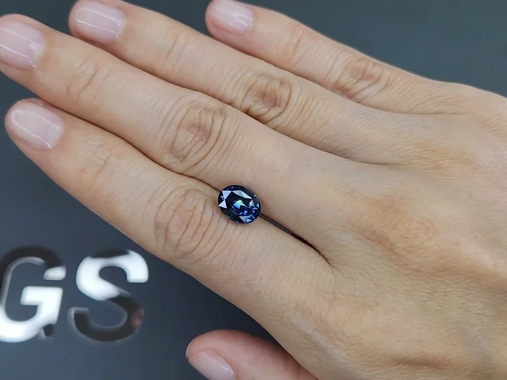 Unheated Teal sapphire in oval 2.62 carats, Madagascar Image №2