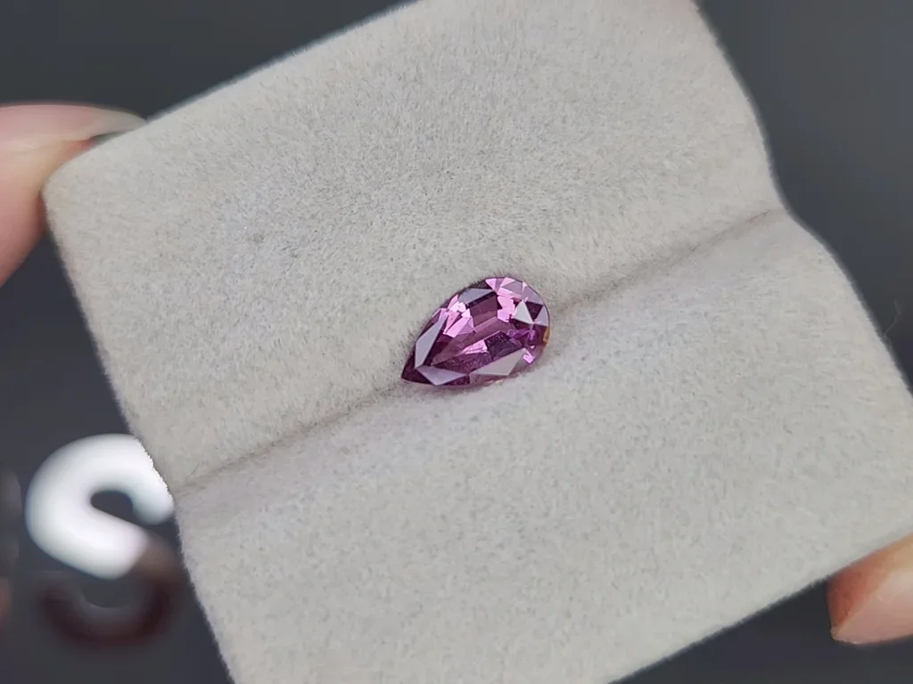 Unheated purple sapphire pear shaped 1.22 carats, Madagascar  Image №4
