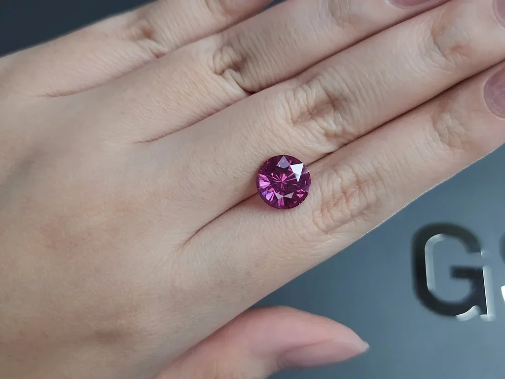 Spinel purple round cut 4.28 carats, Burma Image №2