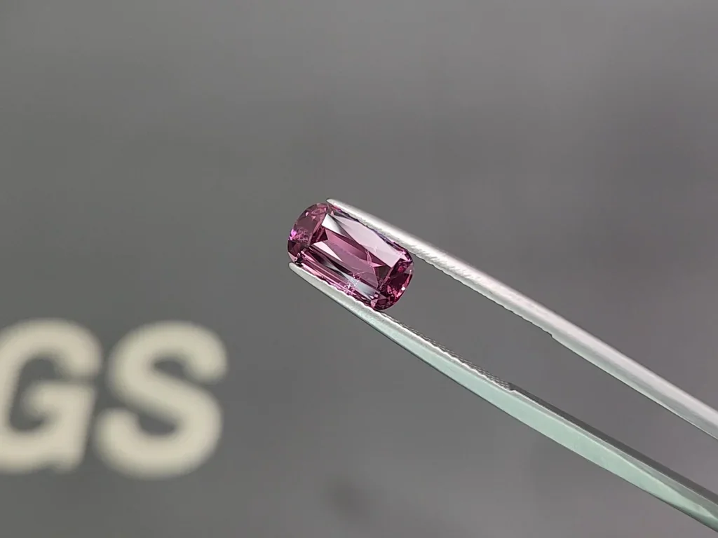 Rhodolite garnet cushion cut  2.30 carats, Tanzania Image №3