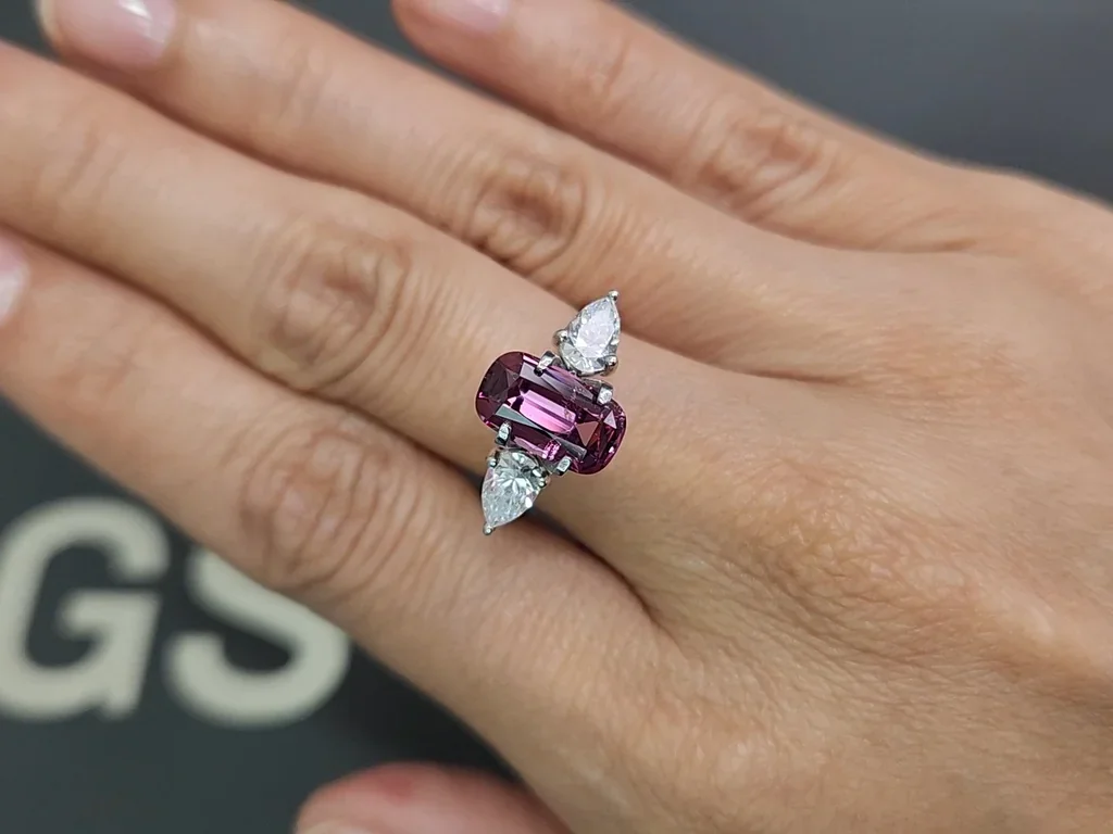 Rhodolite garnet cushion cut  2.30 carats, Tanzania Image №5