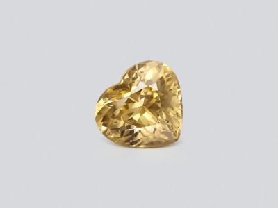 Yellow zircon shape heart 10.02 carats, Tanzania photo