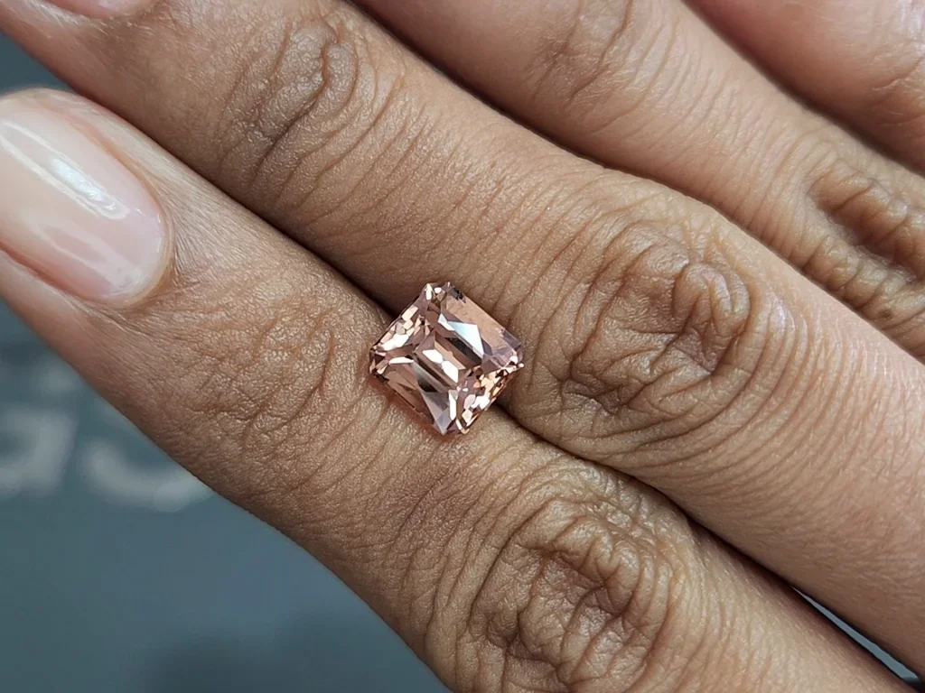 Pink tourmaline radiant cut 2.60 carats, Africa Image №2
