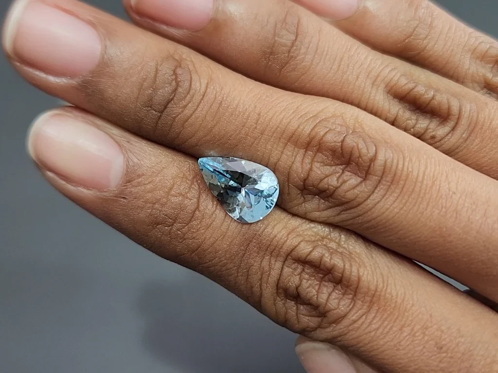 Aquamarine pear cut 2.97 carats, Madagascar Image №2