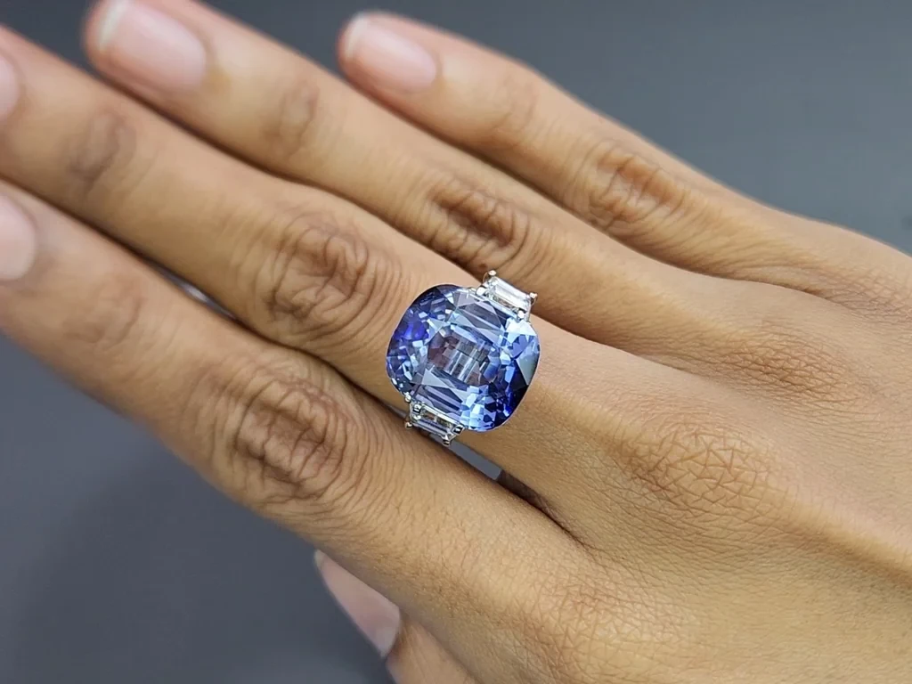 Unheated large sapphire Bi-color cushion cut  21.39 carats, Sri Lanka Image №5