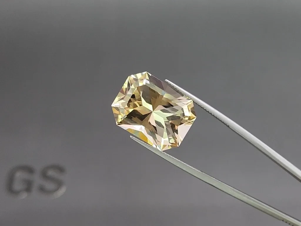 Citrine high precision radiant cut 18.79 carats, Africa Image №3