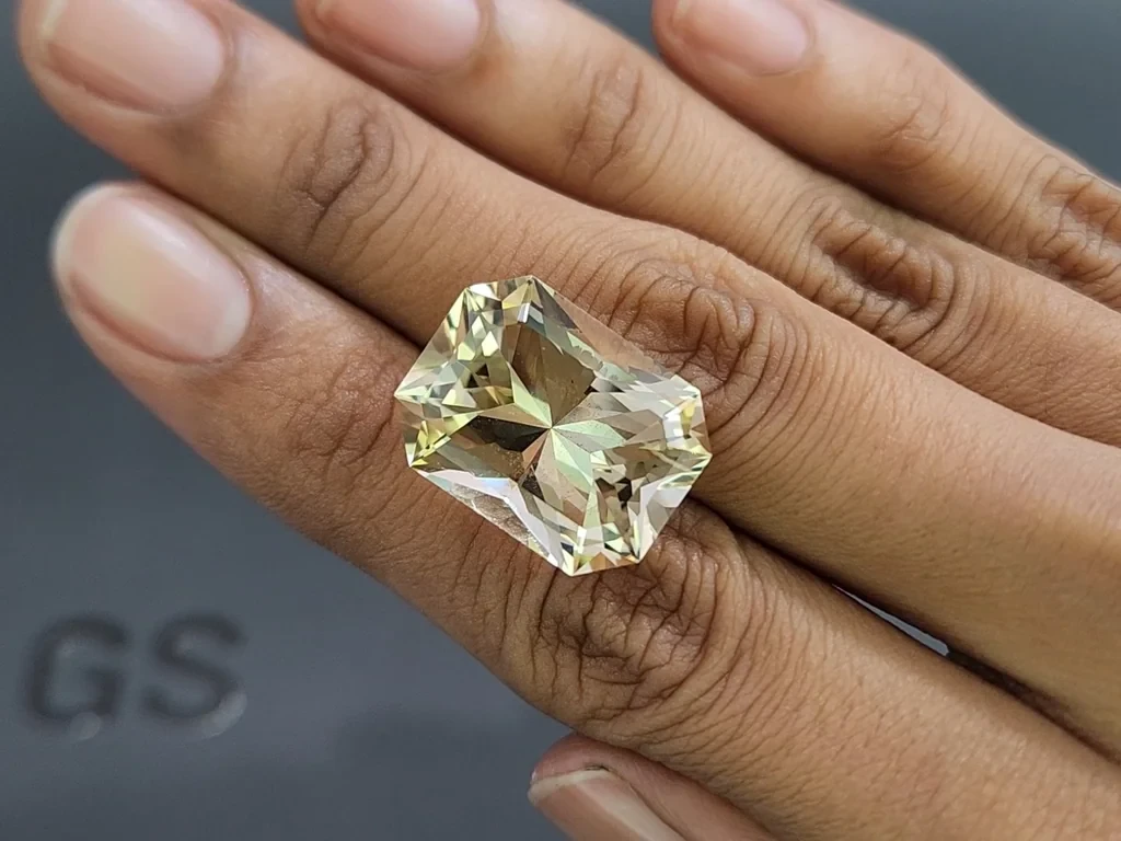 Citrine high precision radiant cut 18.79 carats, Africa Image №2