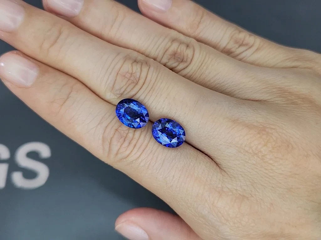 Pair of sapphires Royal Blue oval cut 8.15 carats, Sri Lanka Image №2