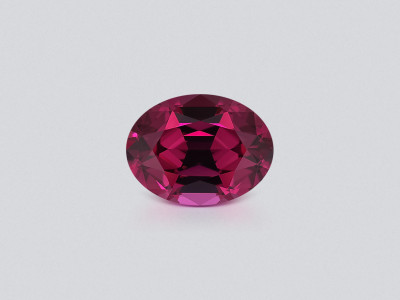 Rhodolite garnet oval cut 8.05 carats, Madagascar photo