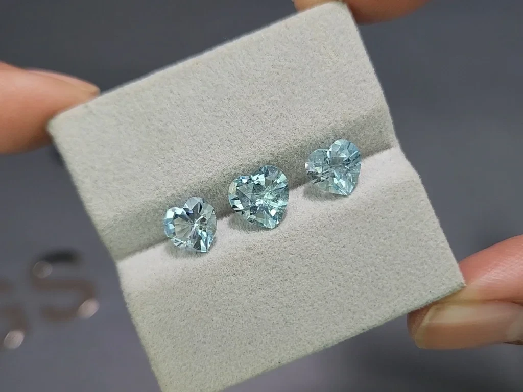 Set aquamarine heart shape 4.11carats, Madagascar Image №5