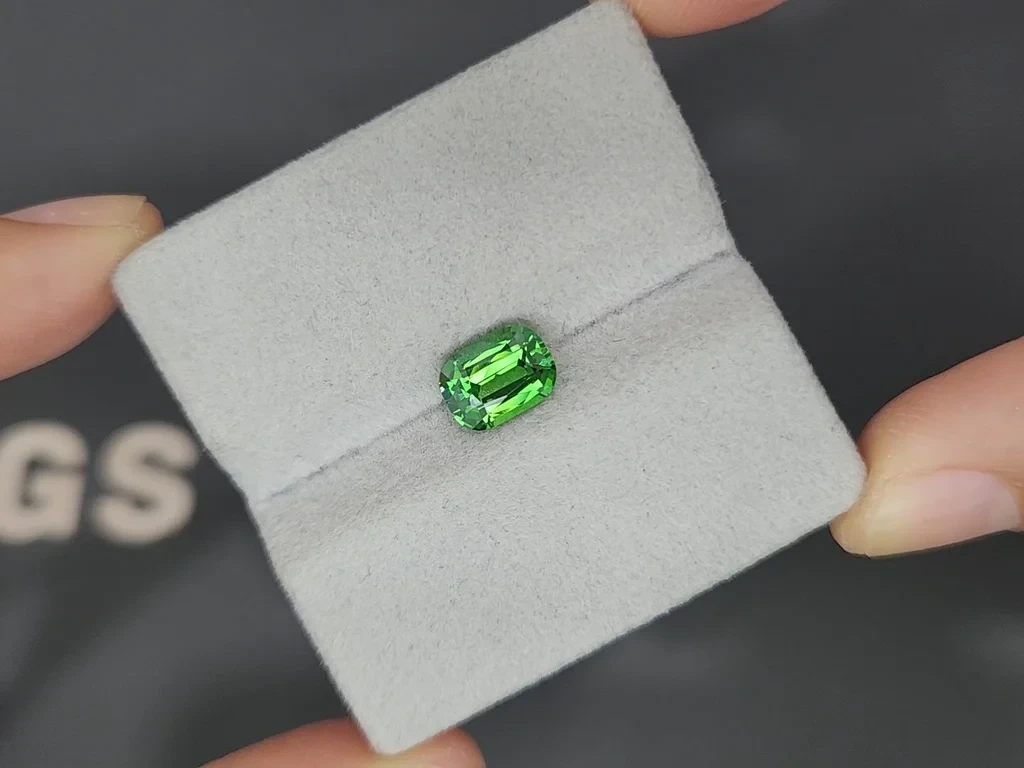 Garnet tsavarite garnet cushion cut 2.03 carats, Africa Image №4