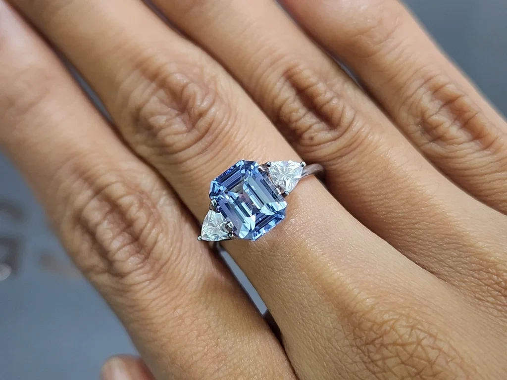 Unheated blue sapphire octagon cut 4.07 carats, Sri Lanka Image №5