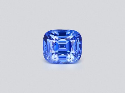 Cornflower blue sapphire in cushion cut 7.71 carats, Sri Lanka  photo