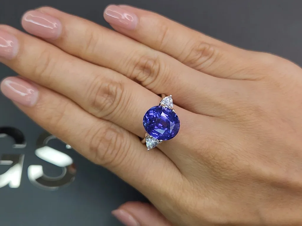 Unheated color change blue to violet sapphire in oval cut 10.14 carat, Sri Lanka Image №10