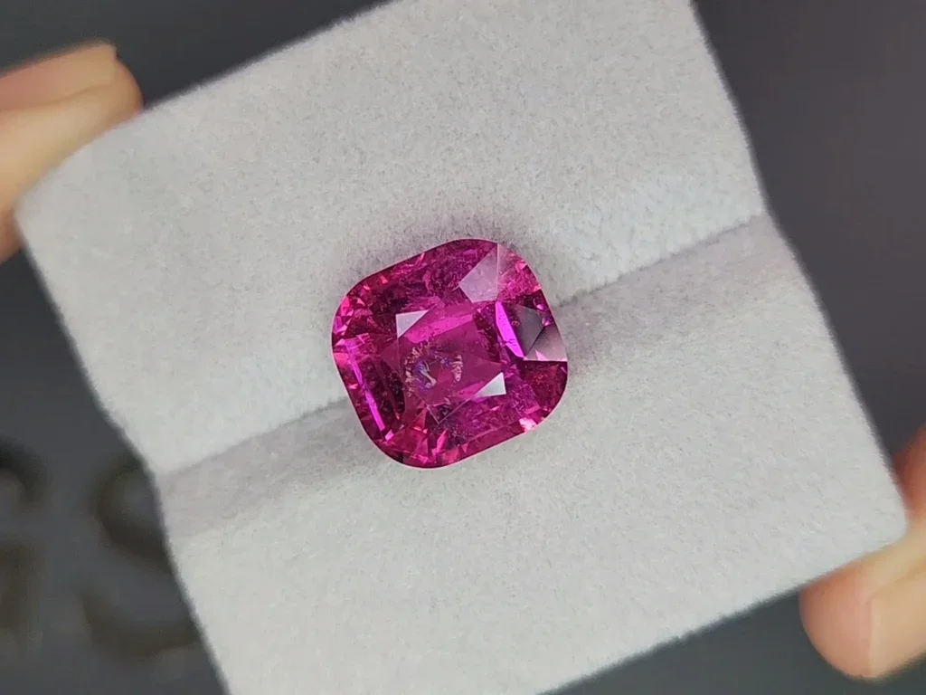 Cushion cut pink rubellite 8.94 carats  Image №4