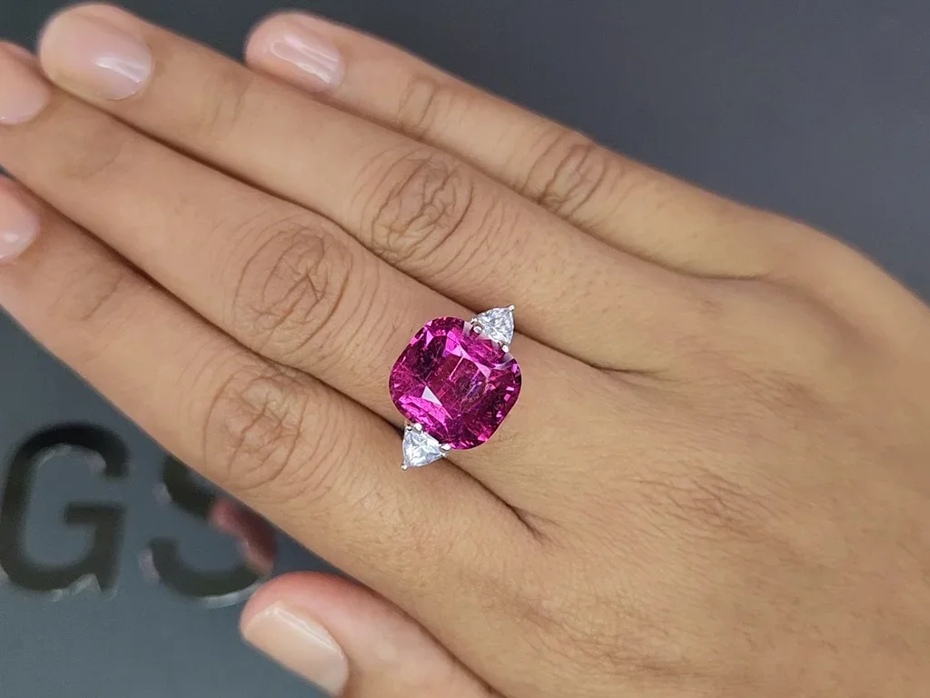 Cushion cut pink rubellite 8.94 carats  Image №5