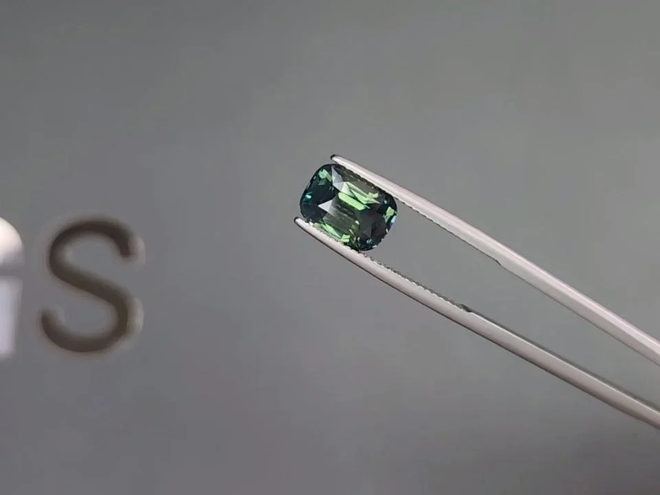 Unheated Teal sapphire in cushion cut 3.52 carats, Madagascar Image №3
