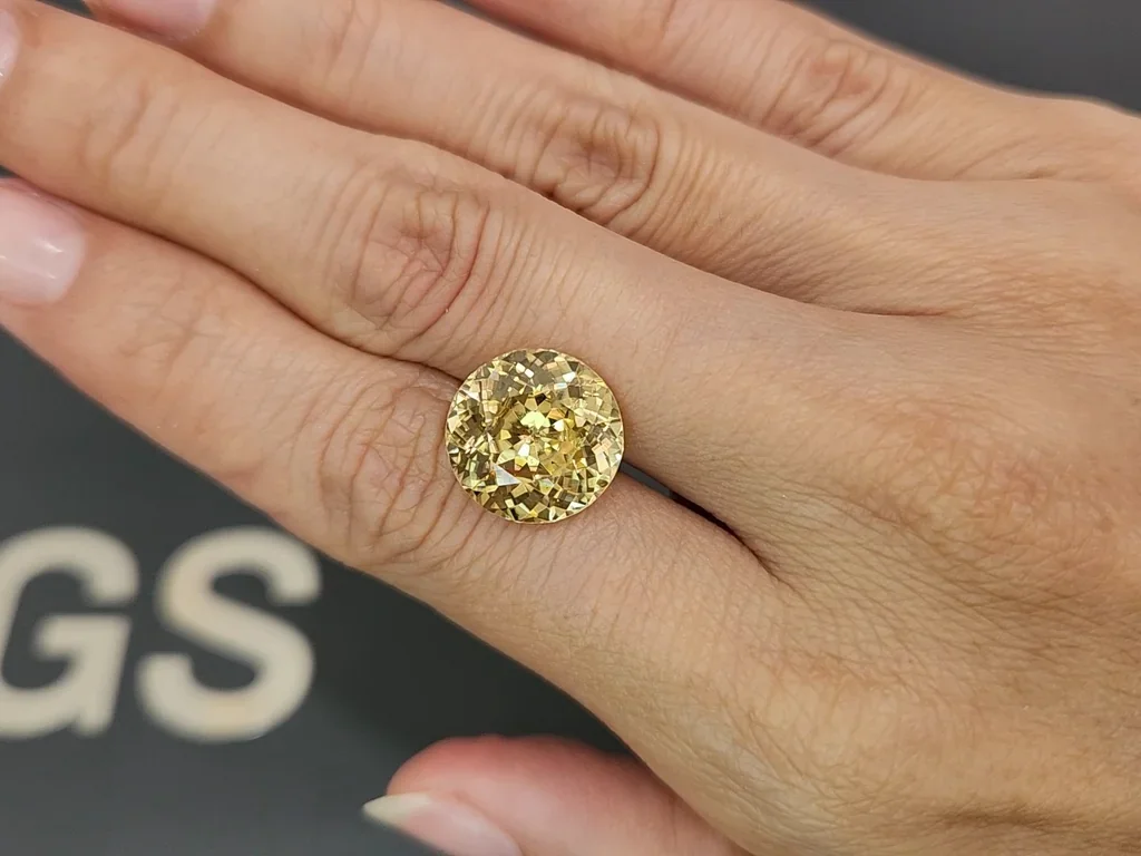 Large yellow  zircon round cut 11.79 carats, Tanzania Image №2