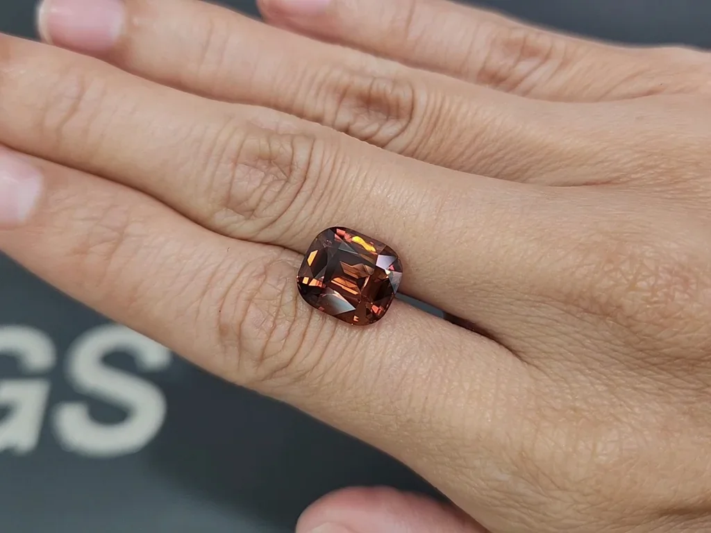 Brown zircon cushion cut 8.08 carats, Tanzania Image №2