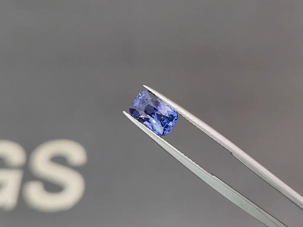 Unheated blue sapphire radiant cut 3.52 carats, Sri Lanka Image №3