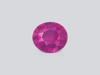 Unheated sapphire Hot Pink rutile silk effect oval cut  2.02 carats, Sri Lanka photo