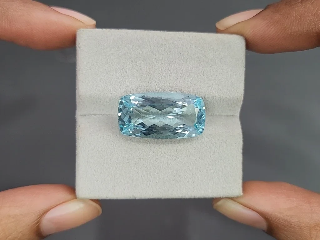Aquamarine cushion cut 12.54 carats, Madagascar Image №4