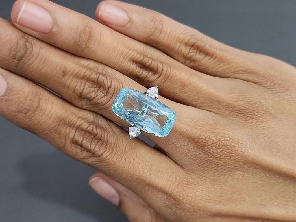 Aquamarine cushion cut 12.54 carats, Madagascar Image №5
