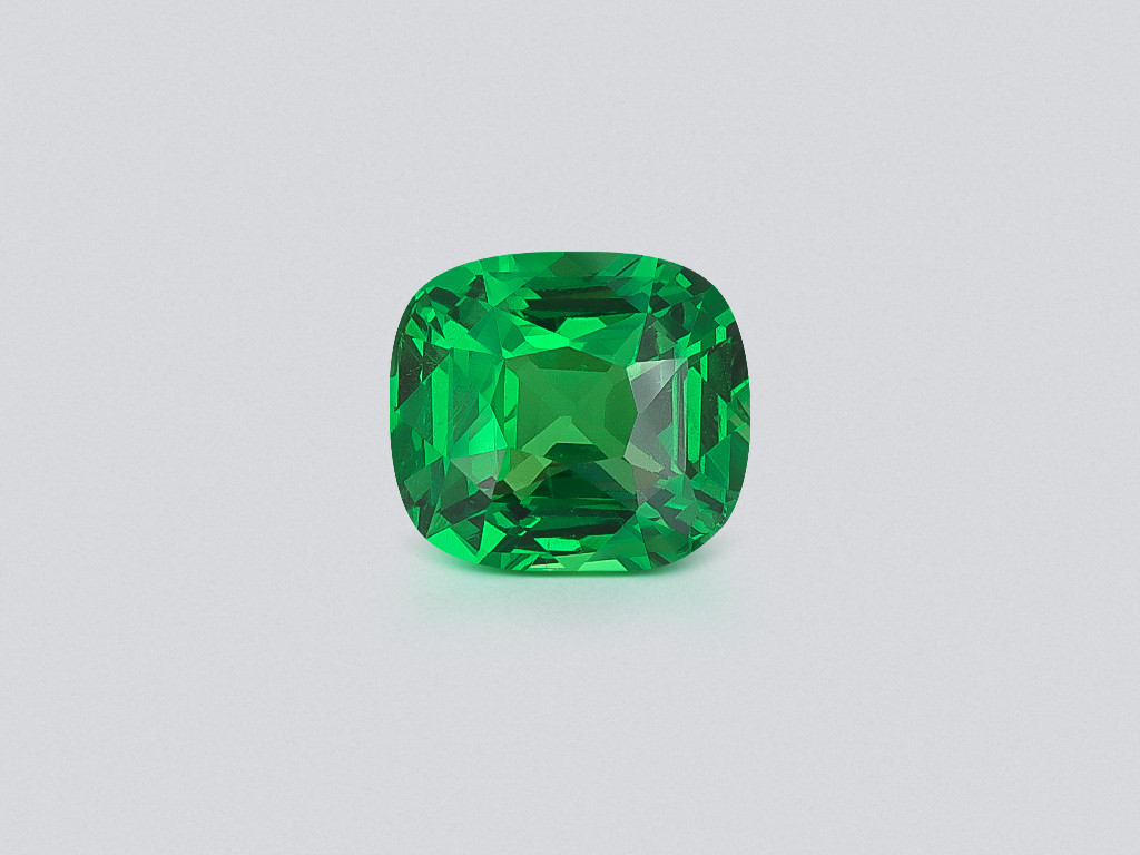 Garnet  tsavorite cushion cut 2.00 carats, Africa Image №1