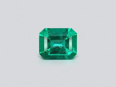 Vivid Green emerald 1.14 carats, Colombia photo