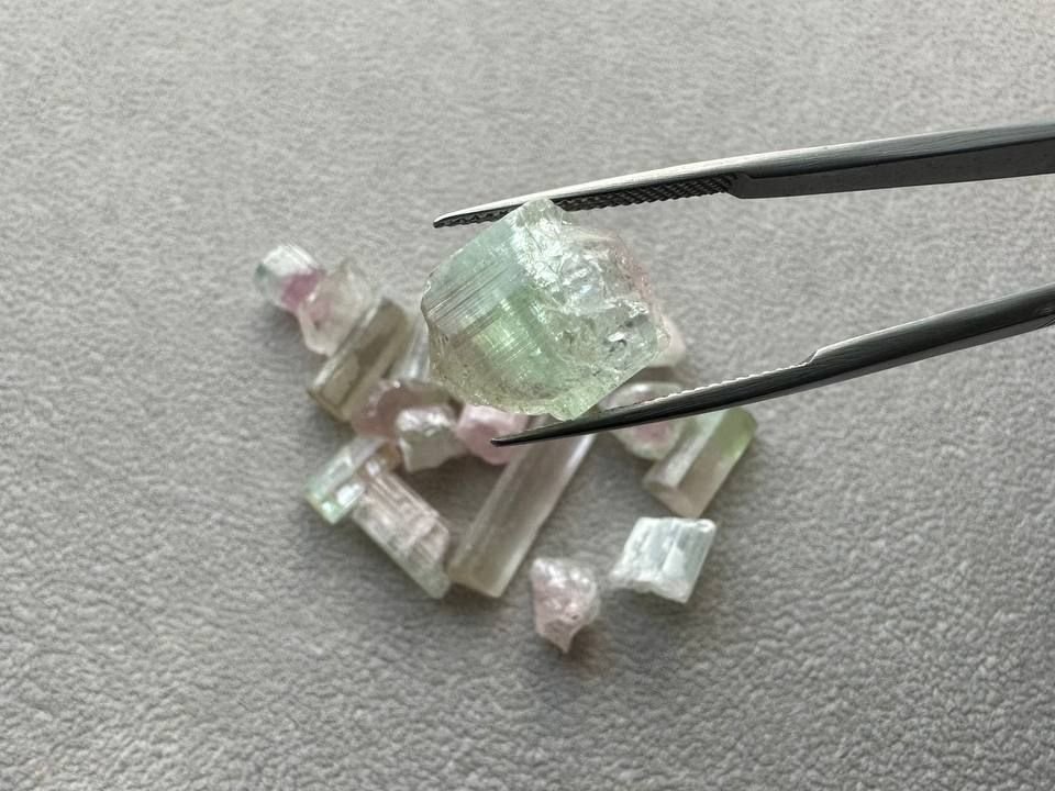 Lot #5 Raw Bi-color Tourmalines from Afghanistan 75.17 ct 18pcs Image №3