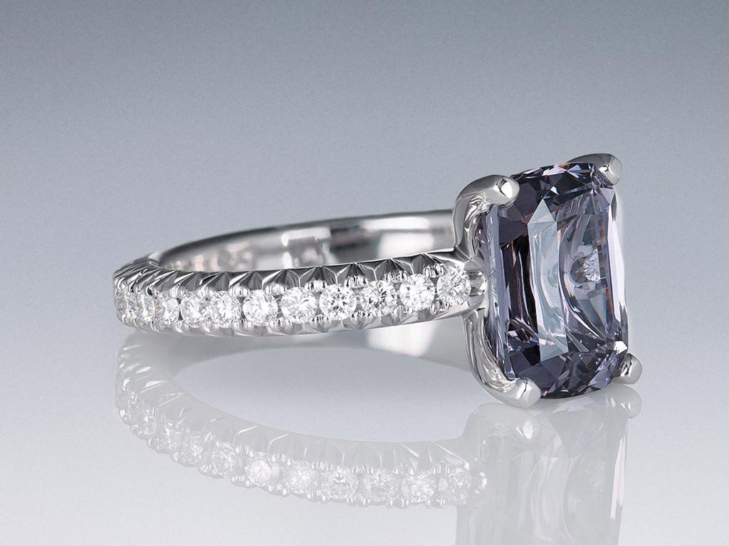 Ring with lavender spinel 3.41 ct and diamonds in 18K white gold Image №2