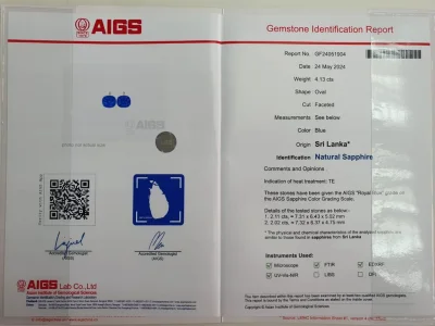 Certificate Pair of Royal blue sapphires in oval cut 4.13 carats, Sri Lanka