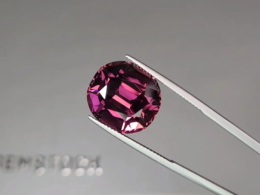Large tourmaline rubelite 19.45 carats cushion cut, Nigeria Image №3