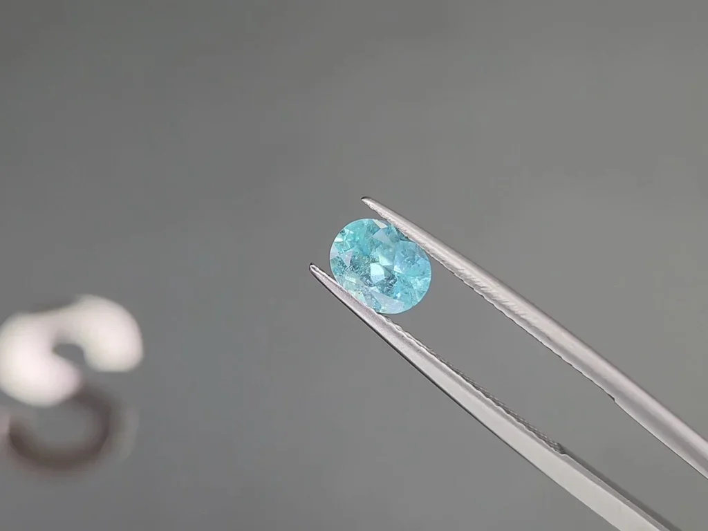 Neon blue Paraiba tourmaline in oval cut 0.78 carats, Mozambique  Image №3