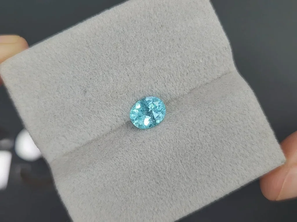 Neon blue Paraiba tourmaline in oval cut 0.78 carats, Mozambique  Image №4