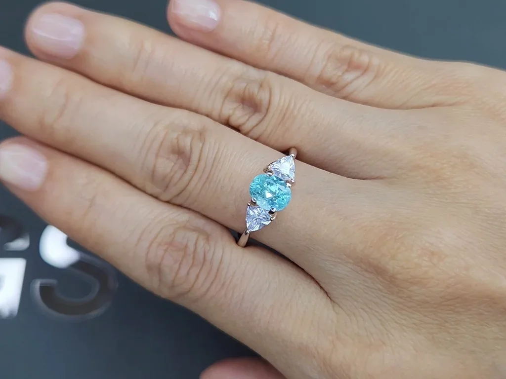 Neon blue Paraiba tourmaline in oval cut 0.78 carats, Mozambique  Image №5