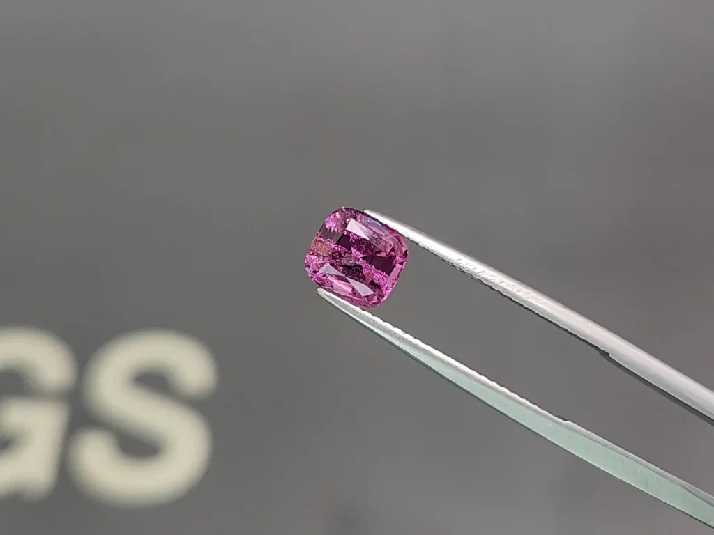 Rhodolite garnet cushion cut 1.97 carats, Tanzania Image №3