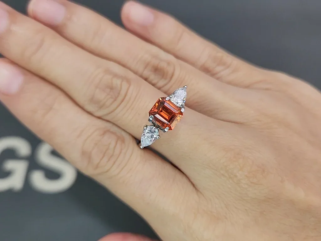 Spessartite Vivid orange octagon cut 2.24 carats, Africa Image №5