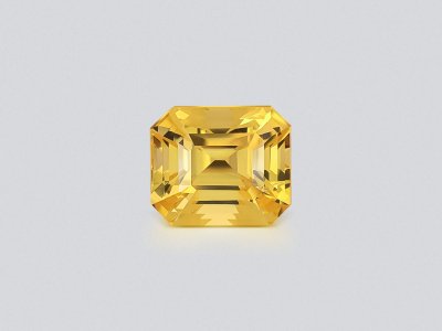Sapphire Intense Yellow octagon cut 2.54 carats, Sri Lanka photo