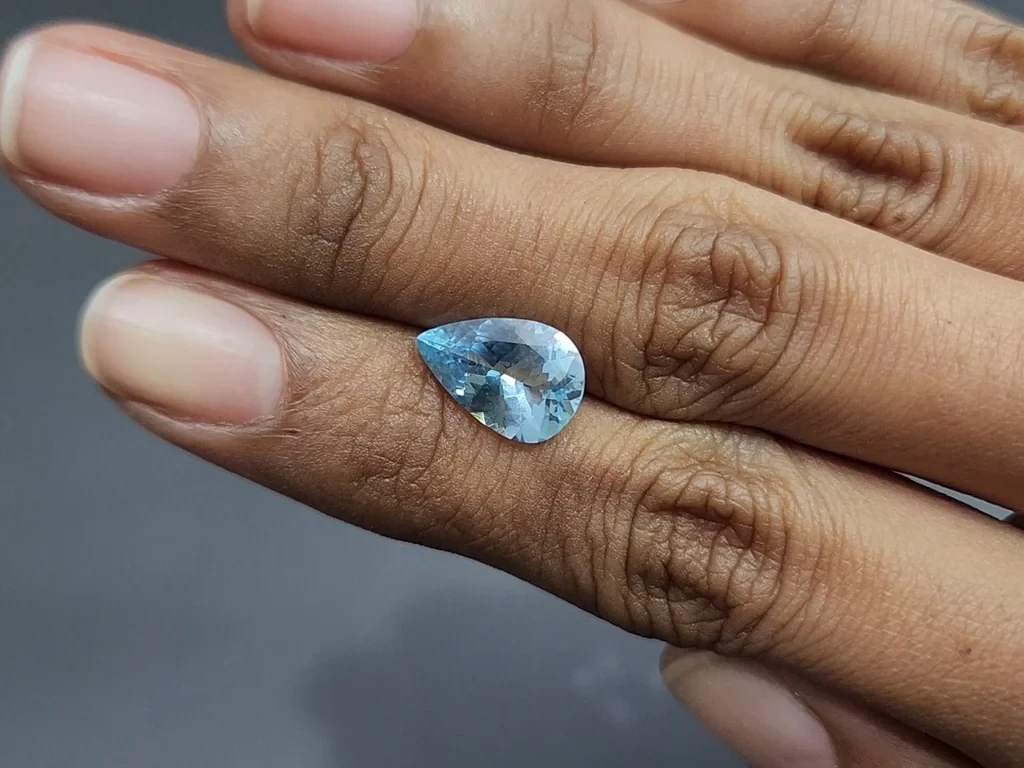 Aquamarine pear cut 2.45 carats, Madagascar Image №2