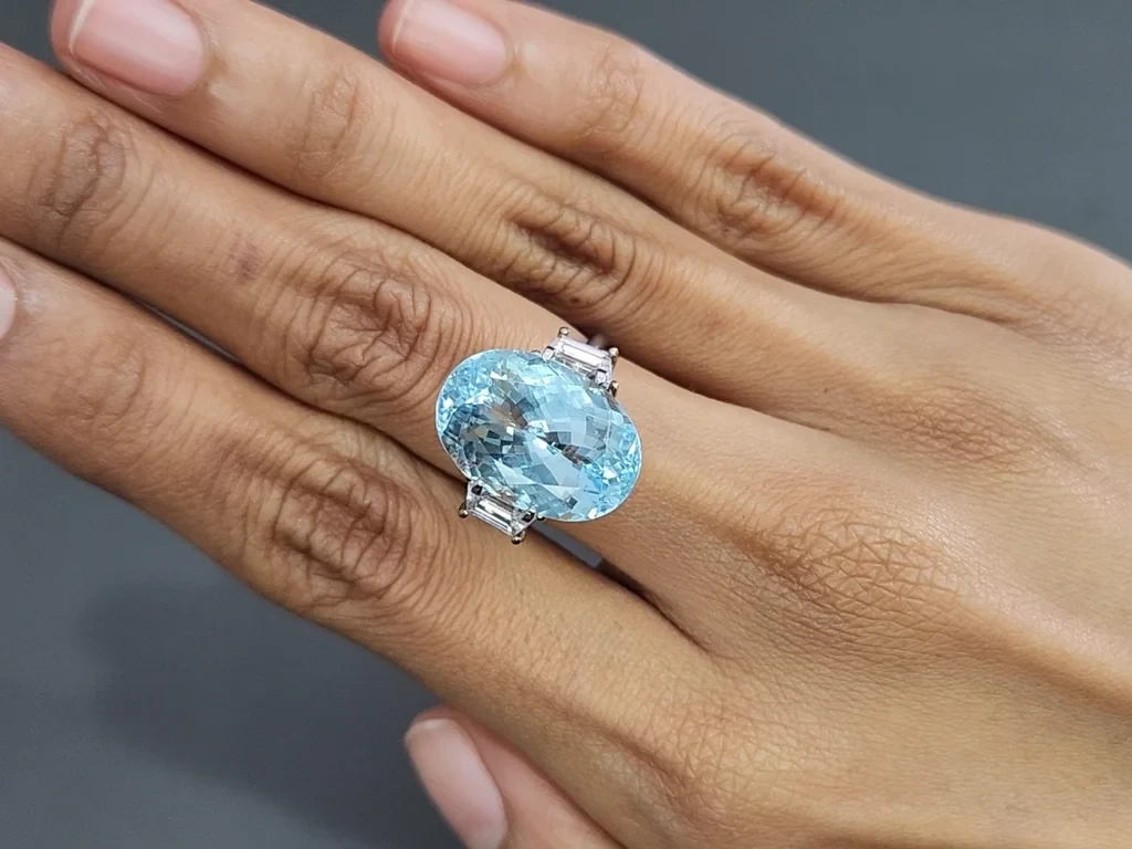 Aquamarine oval cut 12.76 carats, Madagascar Image №5