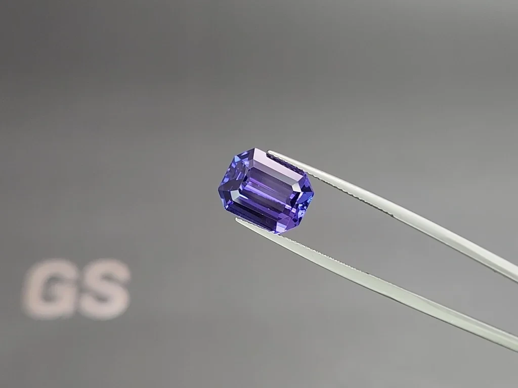 Tanzanite octagon cut 7.15 carats, Tanzania Image №3